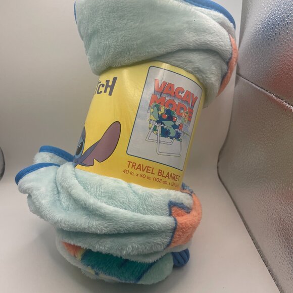 ✨ Disney Stitch Bundle w/ Loungefly Crossbody & Squishmallow – ALL NWT! ✨ - Picture 10 of 11